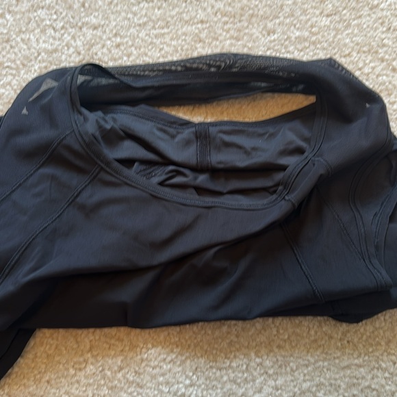 Lululemon Black Women's Top - Picture 7 of 7